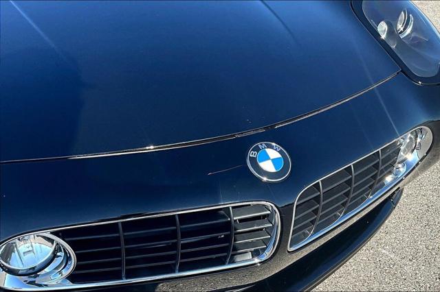 2001 BMW Z8 Base