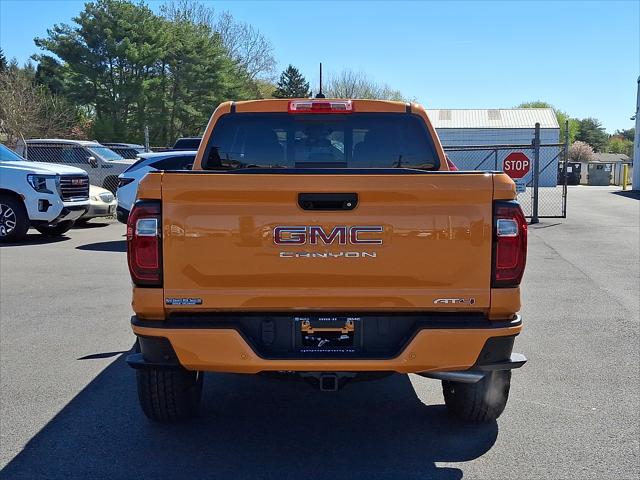 2026 GMC Canyon AT4, 4WD