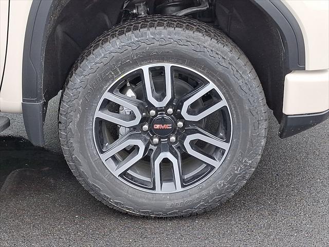 2026 GMC Sierra 1500 Crew Cab, Standard Bed, AT4, 4WD