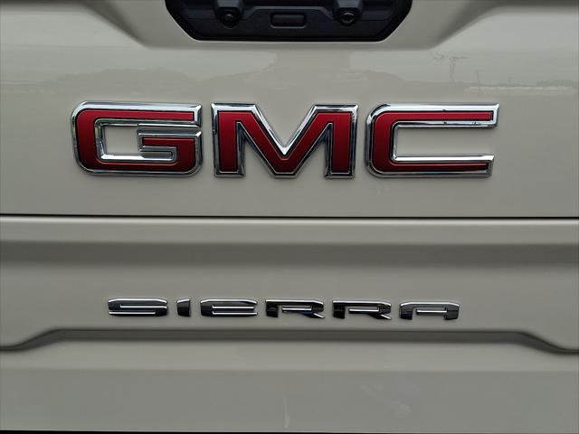 2026 GMC Sierra 1500 Crew Cab, Standard Bed, AT4, 4WD