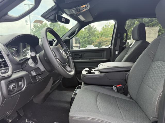 2026 Ram 2500 Black Express Crew Cab 4x4 64 Box