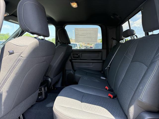 2026 Ram 2500 Black Express Crew Cab 4x4 64 Box