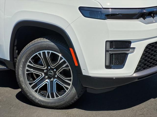 2026 Jeep Grand Wagoneer 4x2
