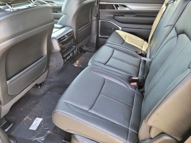 2026 Jeep Grand Wagoneer 4x2