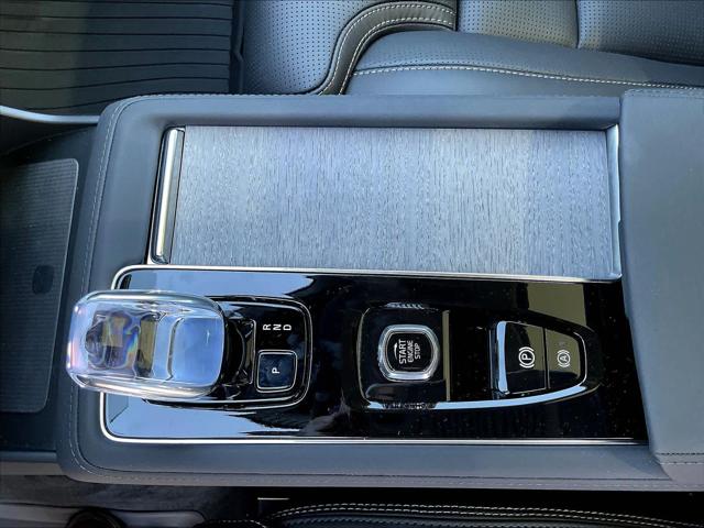 2026 Volvo XC90 Plug-In Hybrid Ultra, T8 AWD, Electric/Gasoline, Bright, 7 Seats