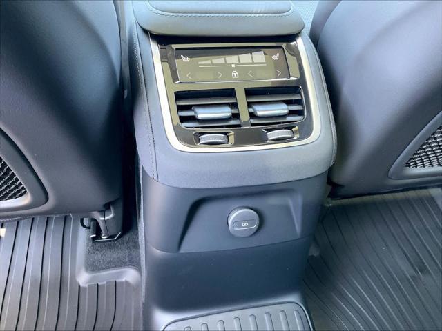 2026 Volvo XC90 Plug-In Hybrid Ultra, T8 AWD, Electric/Gasoline, Bright, 7 Seats