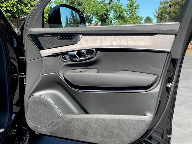 2026 Volvo XC90 Plug-In Hybrid Ultra, T8 AWD, Electric/Gasoline, Bright, 7 Seats