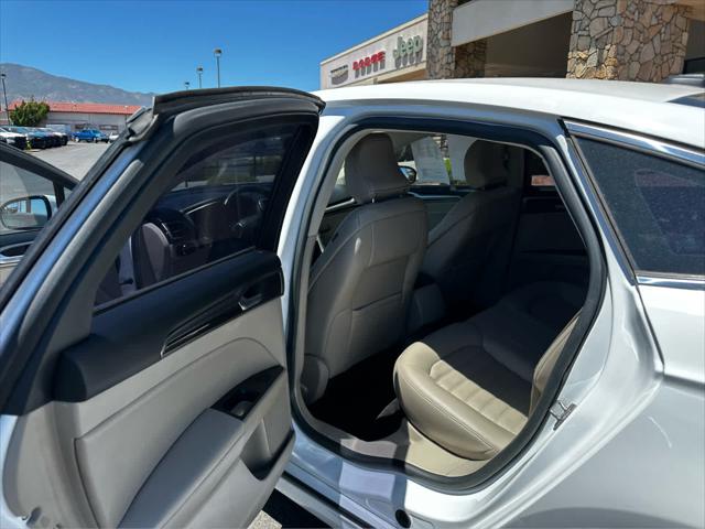 2017 Ford Fusion SE