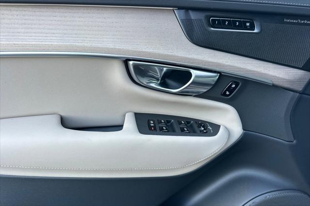 2026 Volvo XC90 Plus, B6 AWD Gas (mild hybrid), Gasoline, Bright, 7 Seats
