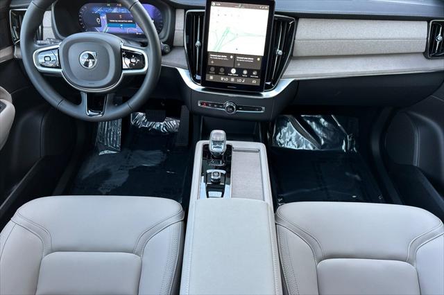 2026 Volvo XC90 Plus, B6 AWD Gas (mild hybrid), Gasoline, Bright, 7 Seats
