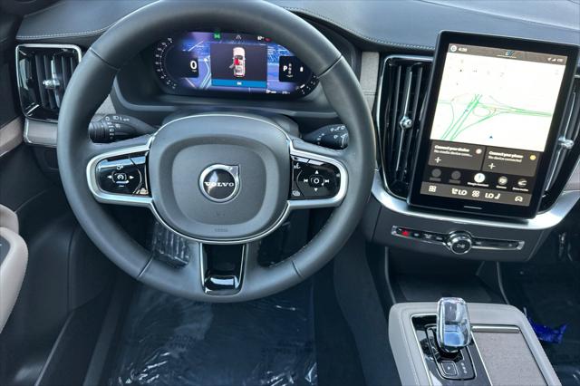 2026 Volvo XC90 Plus, B6 AWD Gas (mild hybrid), Gasoline, Bright, 7 Seats