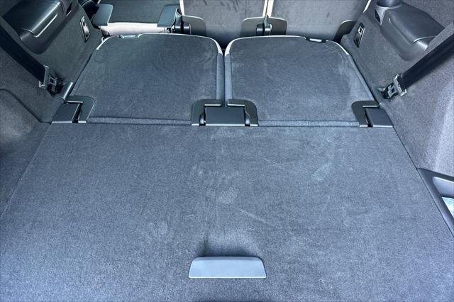 2026 Volvo XC90 Plus, B6 AWD Gas (mild hybrid), Gasoline, Bright, 7 Seats