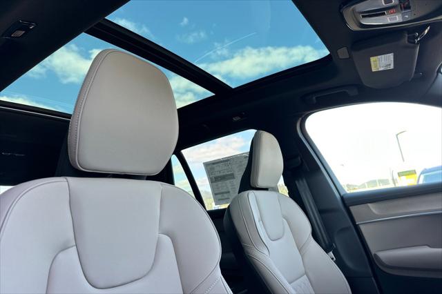 2026 Volvo XC90 Plus, B6 AWD Gas (mild hybrid), Gasoline, Bright, 7 Seats