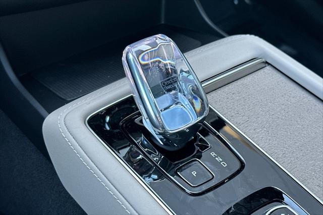 2026 Volvo XC90 Plus, B6 AWD Gas (mild hybrid), Gasoline, Bright, 7 Seats