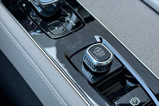 2026 Volvo XC90 Plus, B6 AWD Gas (mild hybrid), Gasoline, Bright, 7 Seats