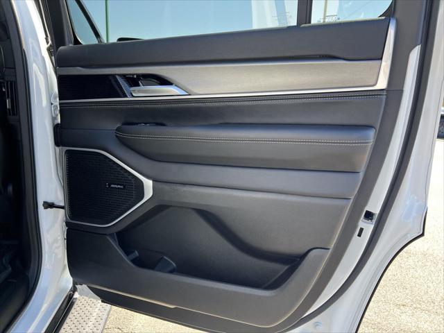 2026 Jeep Grand Wagoneer Upland