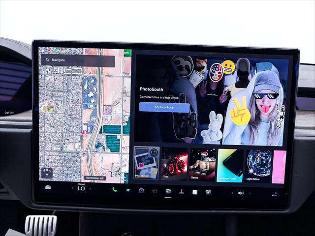 2021 Tesla Model S Plaid Tri Motor All-Wheel Drive