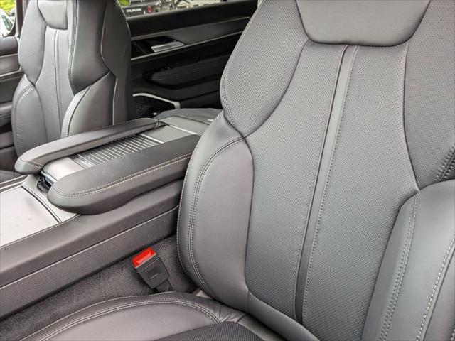 2026 Jeep Grand Wagoneer Limited Altitude 4x4