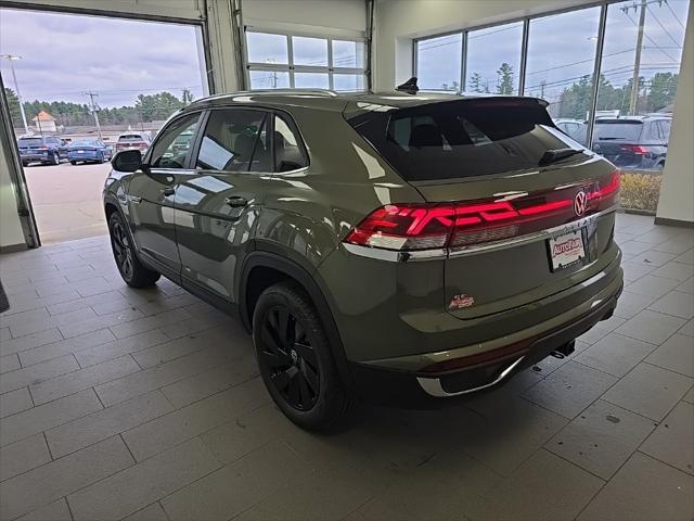 2026 Volkswagen Atlas Cross Sport SE with Technology