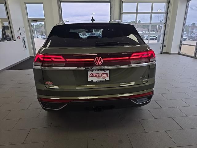 2026 Volkswagen Atlas Cross Sport SE with Technology