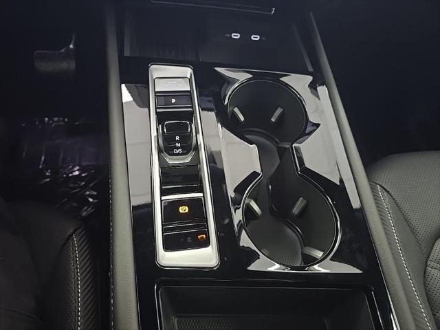 2026 Volkswagen Atlas Cross Sport SE with Technology