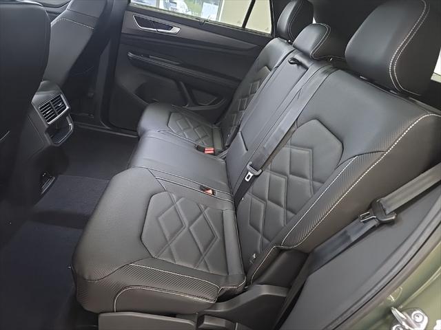 2026 Volkswagen Atlas Cross Sport SE with Technology