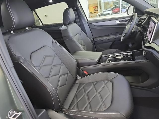 2026 Volkswagen Atlas Cross Sport SE with Technology