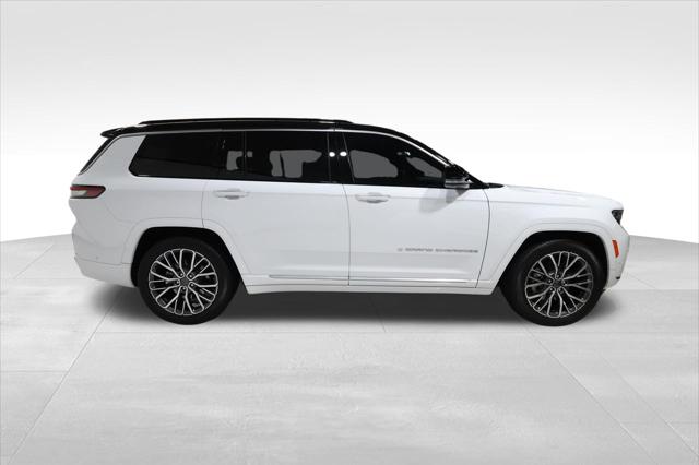 2025 Jeep Grand Cherokee L Summit Reserve 4x4