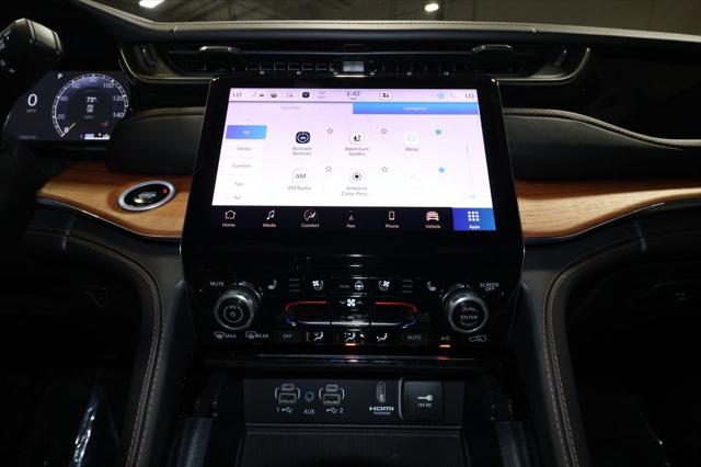 2025 Jeep Grand Cherokee L Summit Reserve 4x4