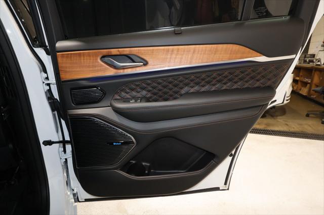 2025 Jeep Grand Cherokee L Summit Reserve 4x4