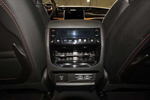 2025 Jeep Grand Cherokee L Summit Reserve 4x4