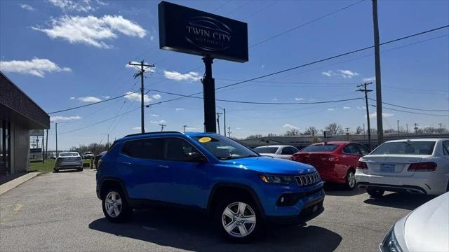 2022 Jeep Compass Latitude 4x4 for sale in Bloomington, IL