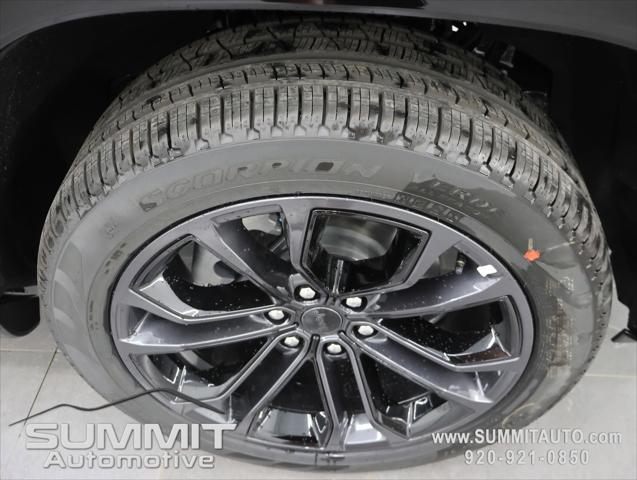 2026 Wagoneer Grand Wagoneer L GRAND WAGONEER L SUMMIT OBSIDIAN 4X4
