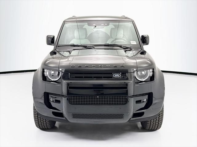 2026 Land Rover Defender P400 X-Dynamic SE