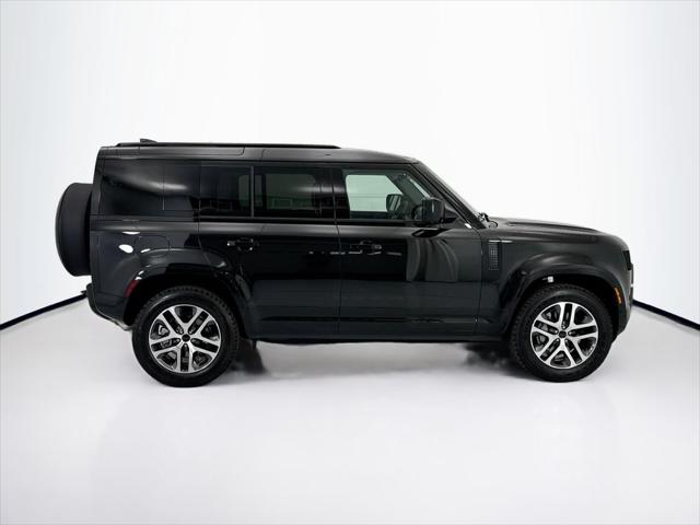 2026 Land Rover Defender P400 X-Dynamic SE
