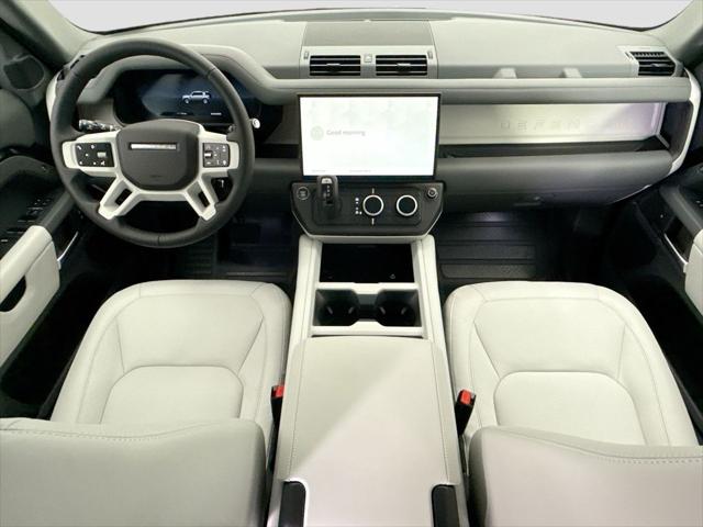 2026 Land Rover Defender P400 X-Dynamic SE