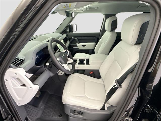 2026 Land Rover Defender P400 X-Dynamic SE