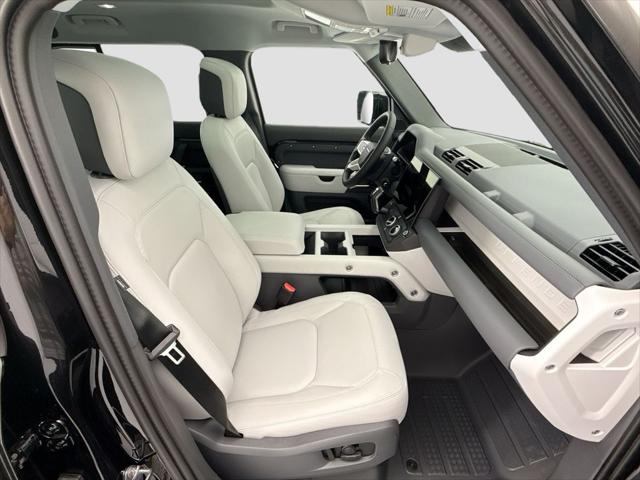 2026 Land Rover Defender P400 X-Dynamic SE