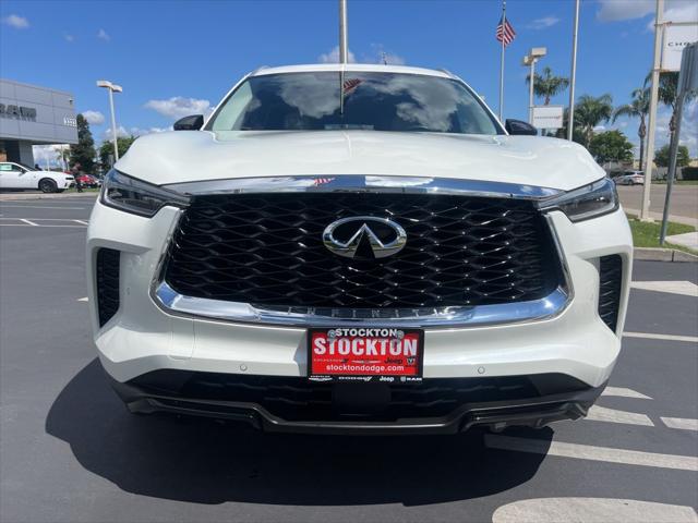 2023 INFINITI QX60 LUXE AWD
