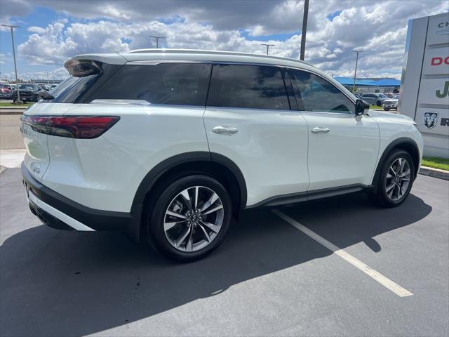 2023 INFINITI QX60 LUXE AWD
