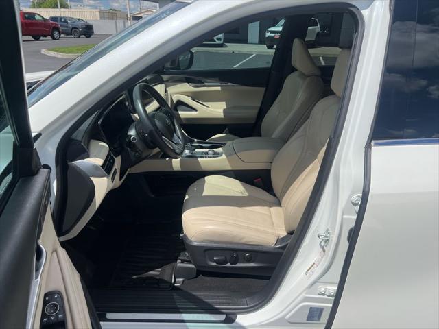 2023 INFINITI QX60 LUXE AWD