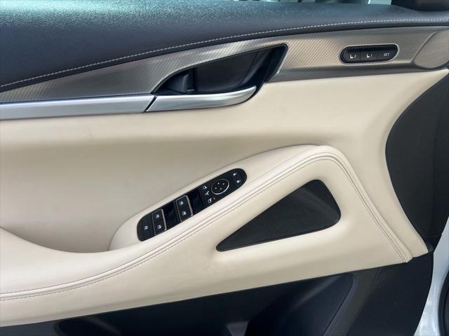 2023 INFINITI QX60 LUXE AWD
