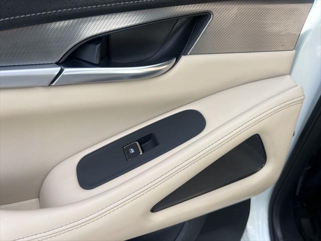 2023 INFINITI QX60 LUXE AWD
