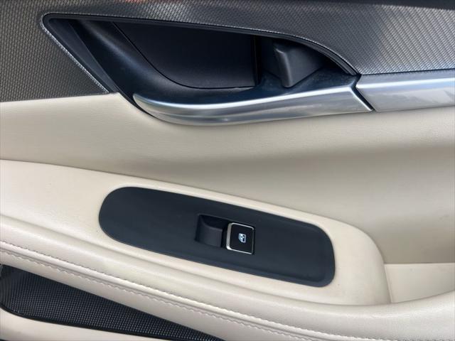 2023 INFINITI QX60 LUXE AWD