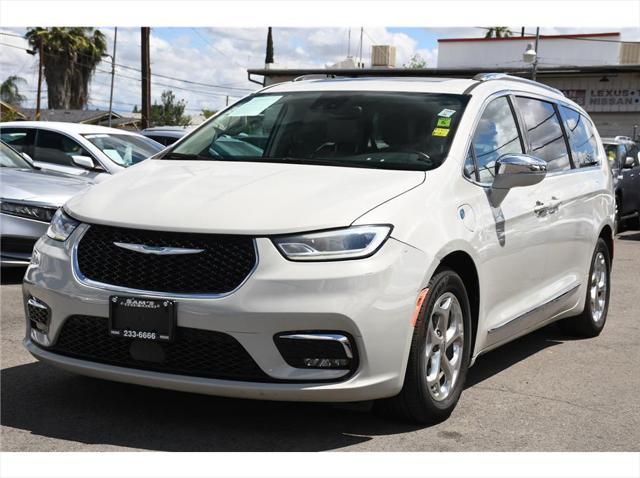 2021 Chrysler Pacifica Hybrid Limited for sale in Fresno, CA