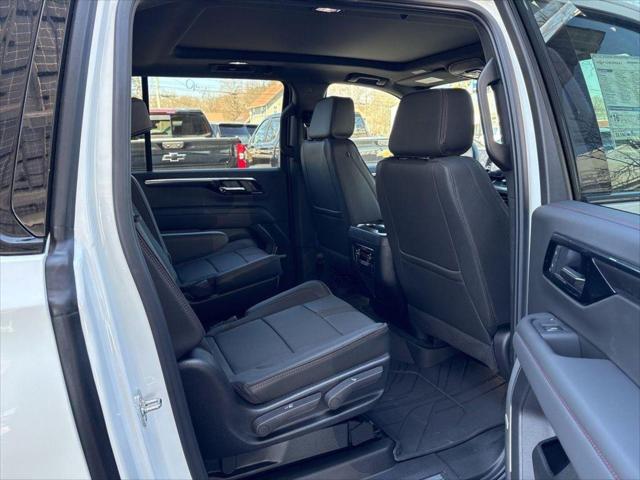 2026 Chevrolet Suburban RST, 4WD