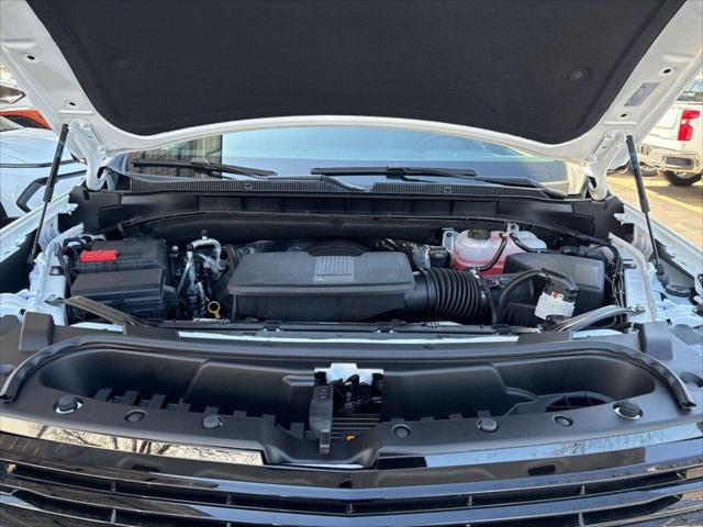 2026 Chevrolet Suburban RST, 4WD