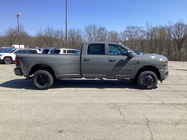 2026 Ram 3500 Laramie Crew Cab 4x4 8' Box