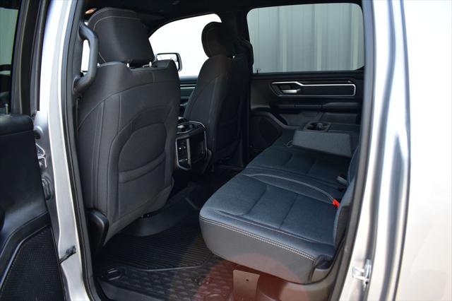 2022 Ram 1500 Big Horn Crew Cab 4x4 5'7" Box