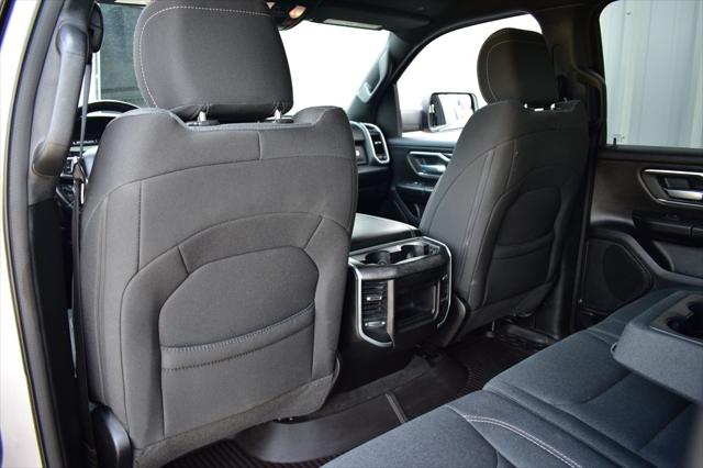 2022 Ram 1500 Big Horn Crew Cab 4x4 5'7" Box